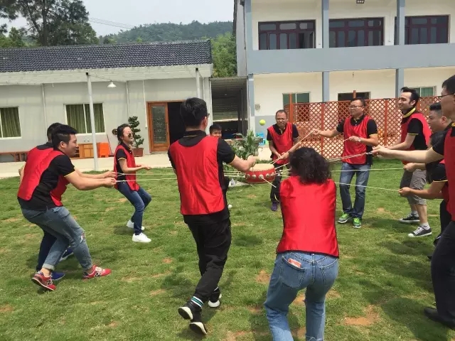 “向妄想启程” db电子游戏销售团建活动美满开放